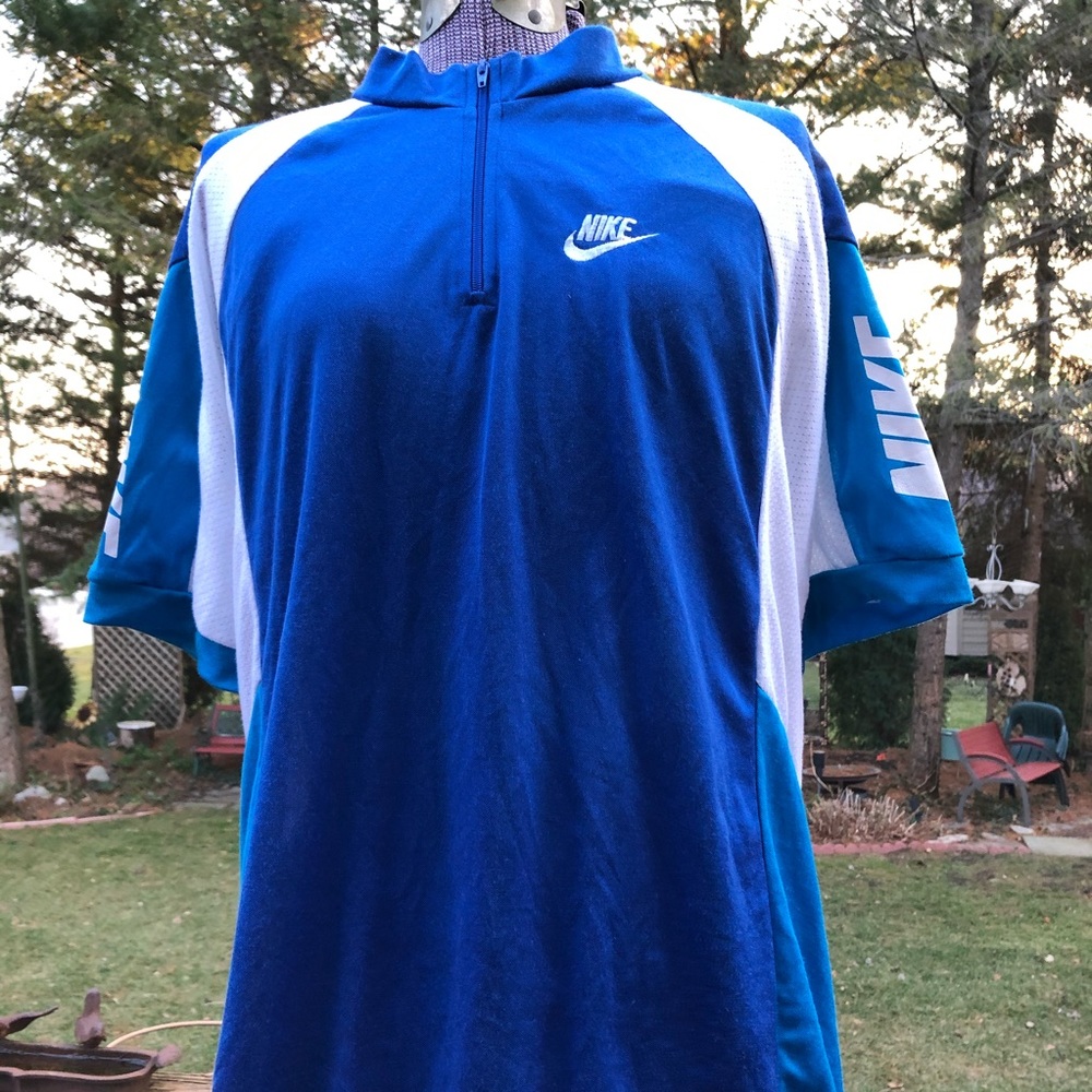 NIKE 1/4 Zip Shirt